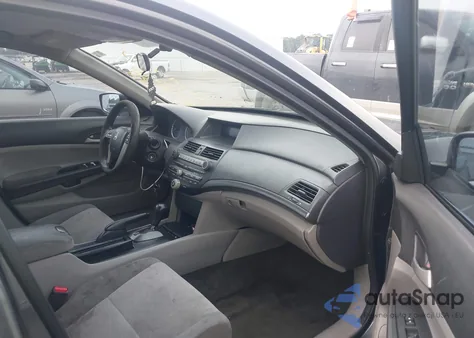 2010 Honda Accord 2.4 Lx z USA, uszkodzony, nr VIN 1HGCP2F34AA100413